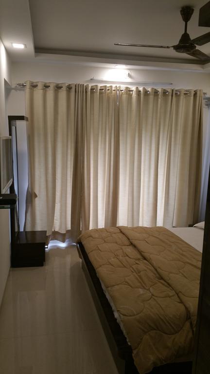 Arista Service Apartments Andheri Bombaj Zewnętrze zdjęcie